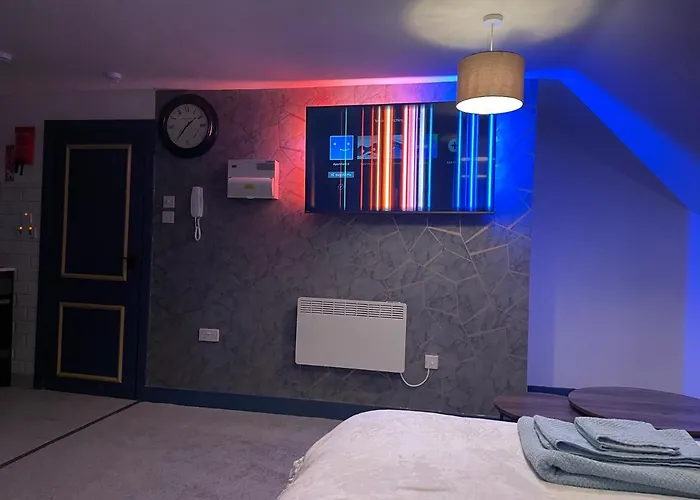 Lovely Studio Apartment Located In Birmingham