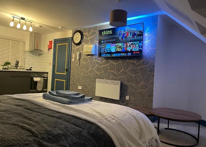 Lovely Studio Apartment Located In Birmingham